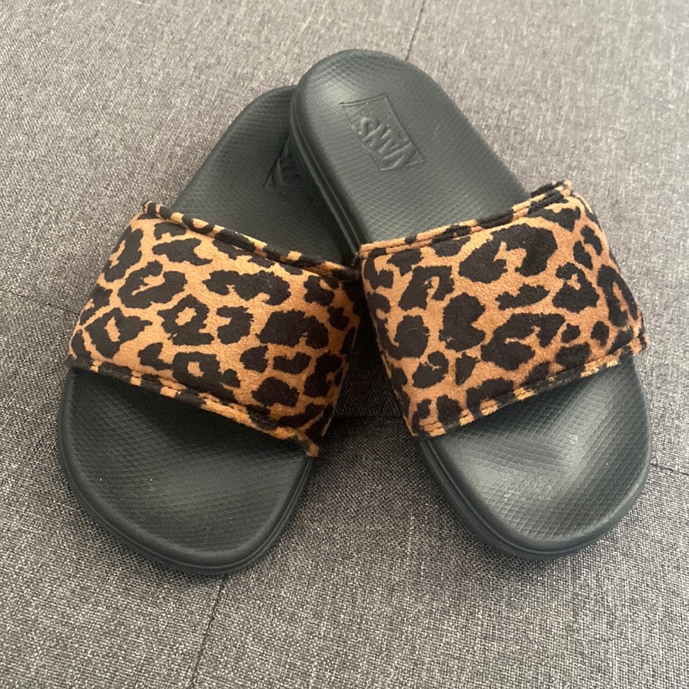 Vans cheetah 🐆 slip on sandals size 1. In like new condition